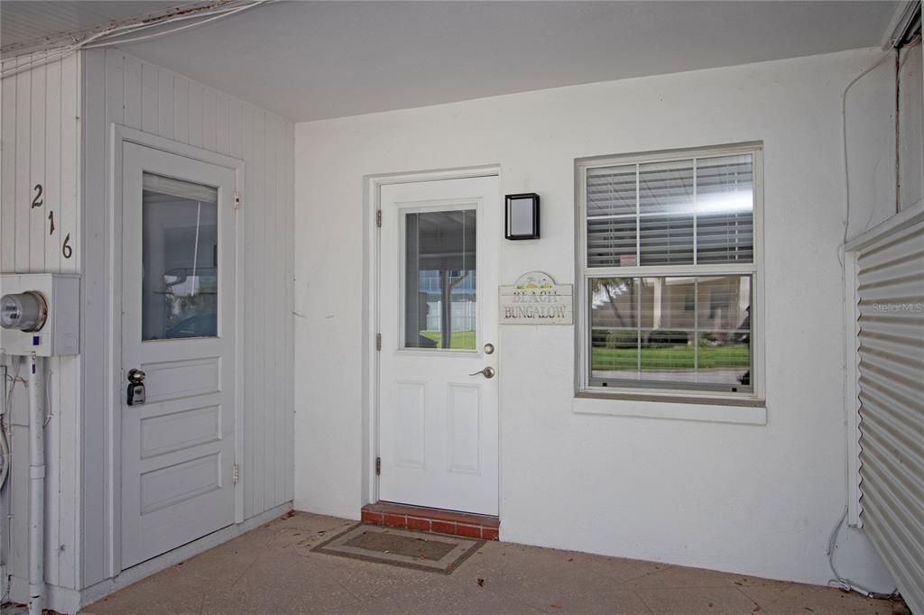 For Sale: $399,000 (2 beds, 1 baths, 1152 Square Feet)