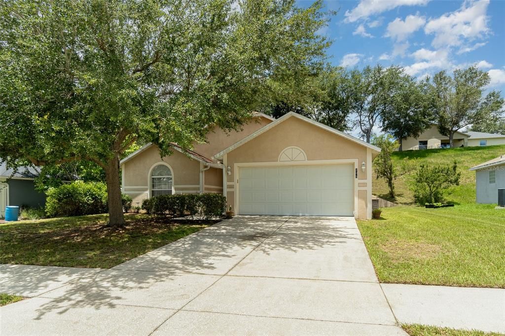 For Sale: $360,000 (3 beds, 2 baths, 1392 Square Feet)