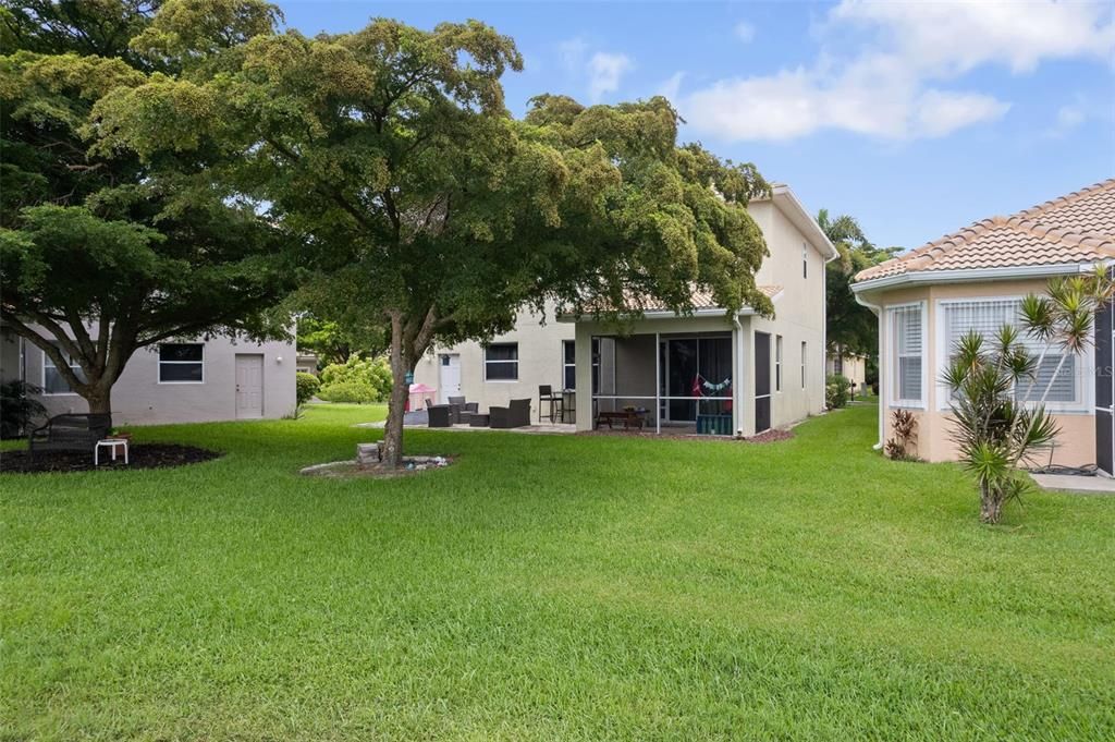 For Sale: $525,000 (3 beds, 2 baths, 2433 Square Feet)