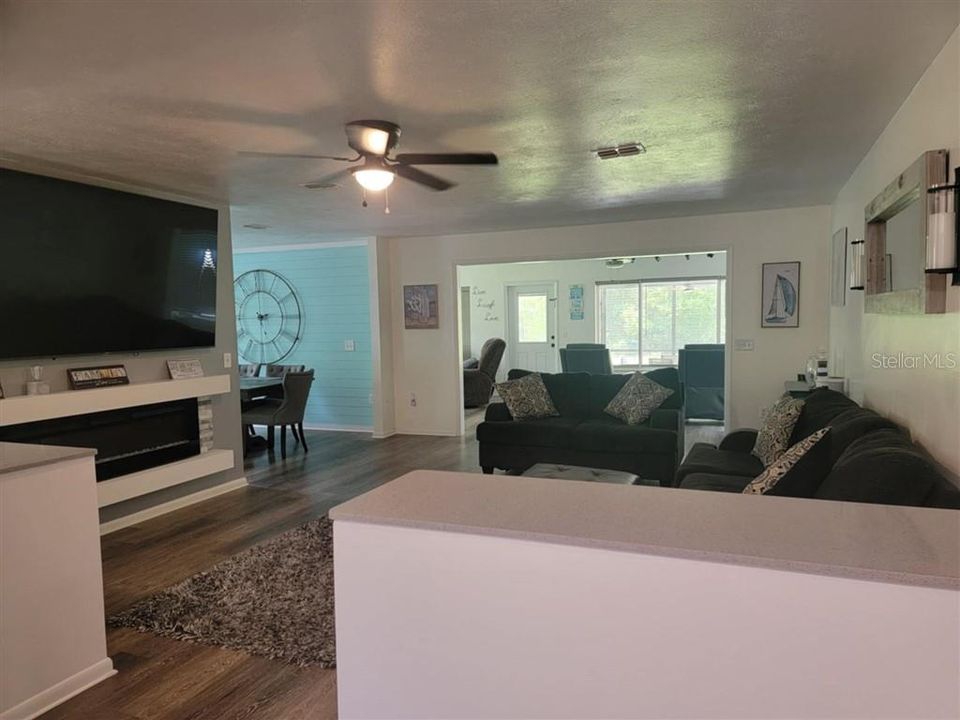 For Sale: $439,900 (3 beds, 2 baths, 2190 Square Feet)