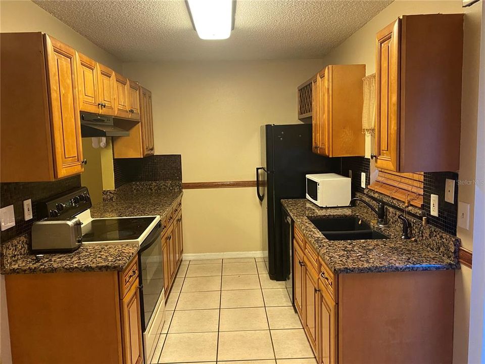 For Rent: $1,750 (2 beds, 2 baths, 1104 Square Feet)