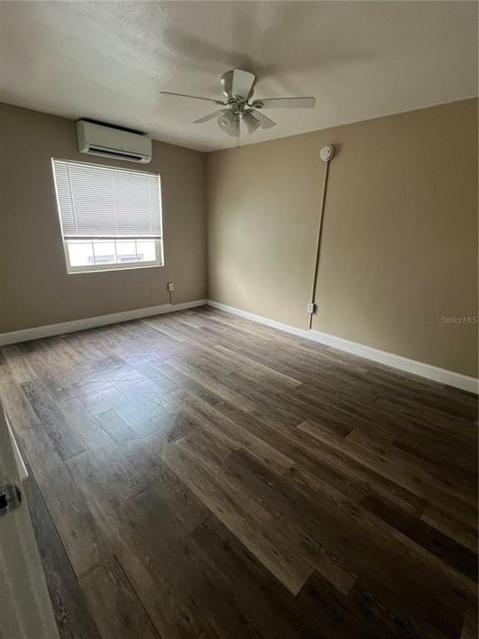 For Rent: $1,295 (1 beds, 1 baths, 680 Square Feet)