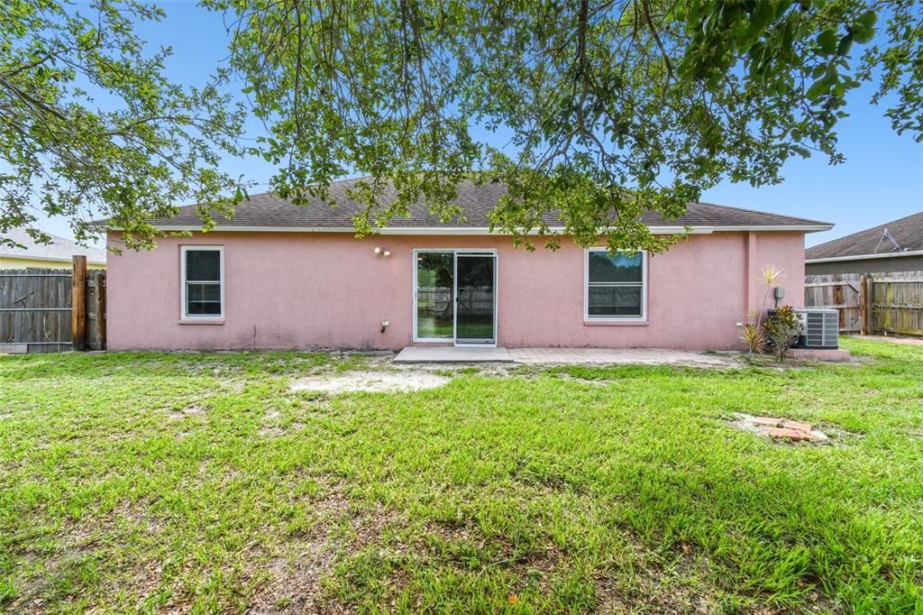 For Sale: $344,000 (3 beds, 2 baths, 1299 Square Feet)