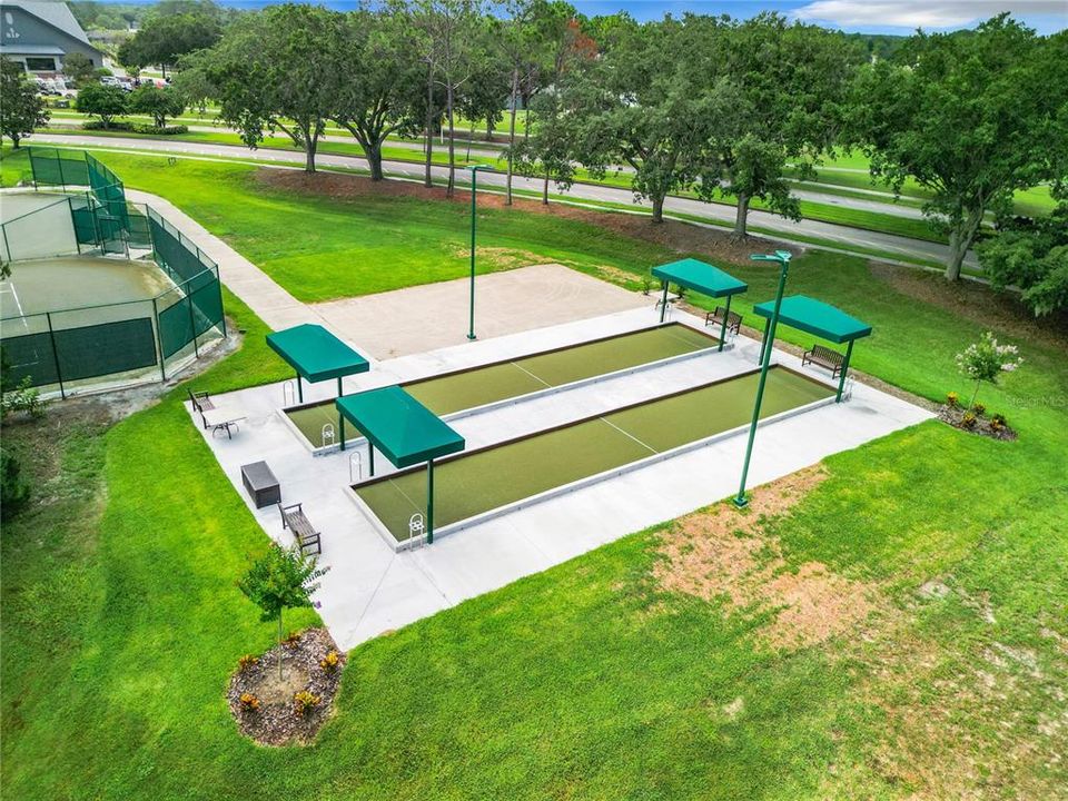 Tennis course and pickleball