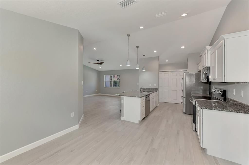 Active With Contract: $349,000 (3 beds, 2 baths, 1533 Square Feet)