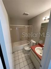 For Rent: $2,300 (3 beds, 2 baths, 1406 Square Feet)