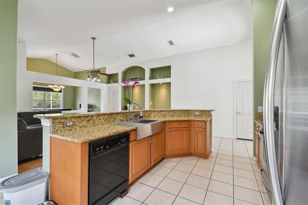 For Sale: $445,000 (3 beds, 2 baths, 1758 Square Feet)