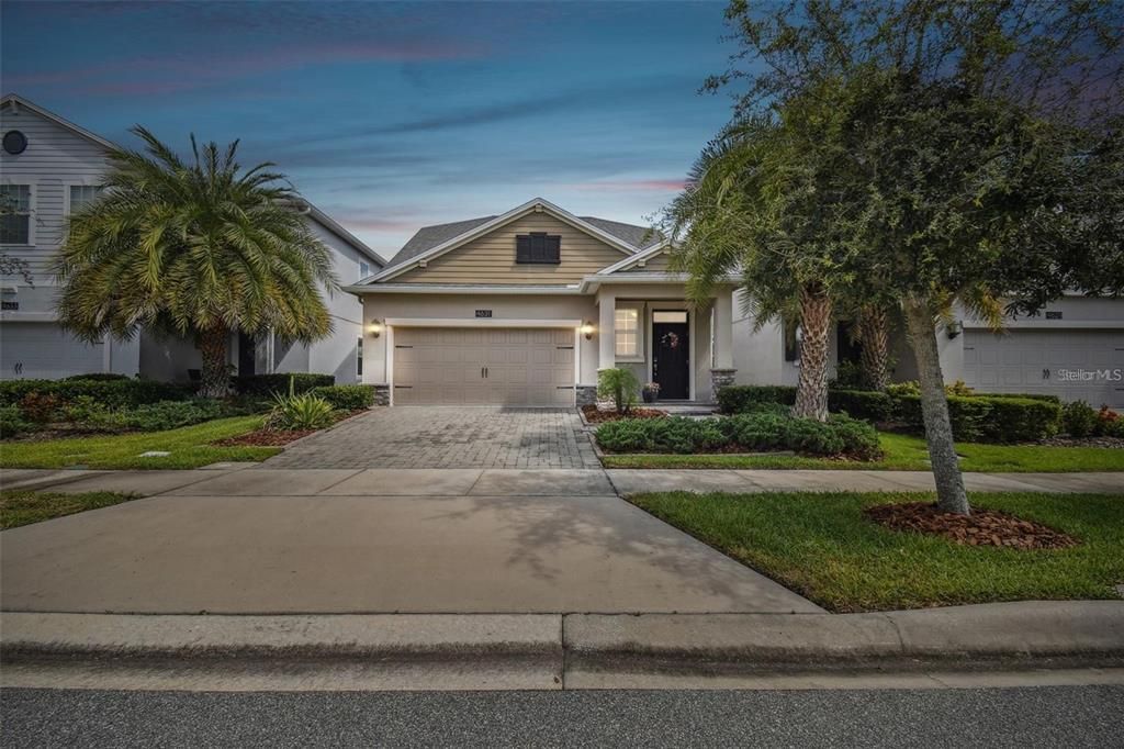 For Sale: $475,000 (3 beds, 2 baths, 1950 Square Feet)