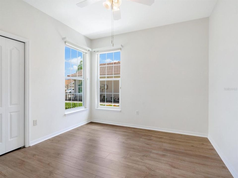 For Sale: $399,900 (2 beds, 2 baths, 1496 Square Feet)