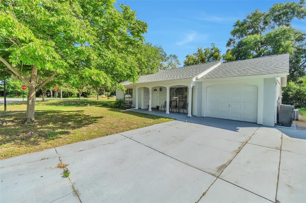 Active With Contract: $250,000 (3 beds, 1 baths, 1248 Square Feet)