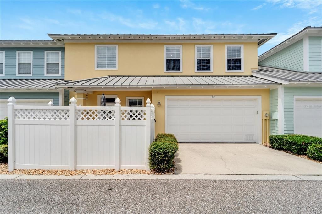 Active With Contract: $439,000 (3 beds, 2 baths, 2450 Square Feet)