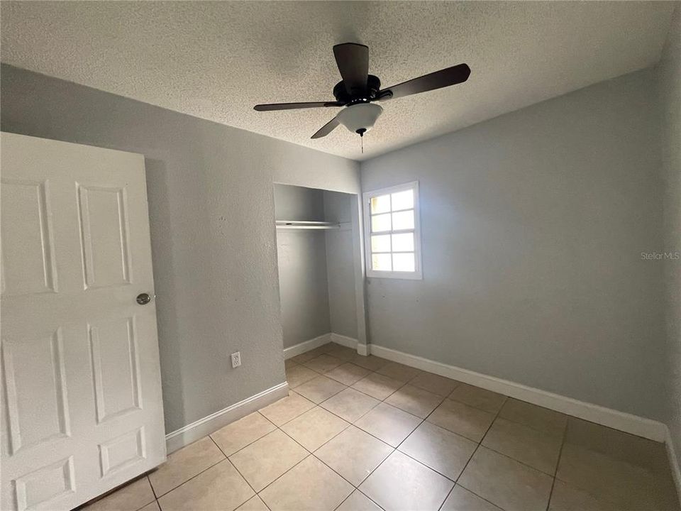 For Rent: $2,400 (3 beds, 1 baths, 1400 Square Feet)