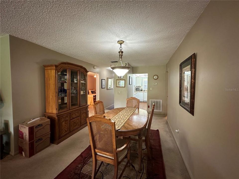 For Sale: $129,900 (2 beds, 2 baths, 1378 Square Feet)