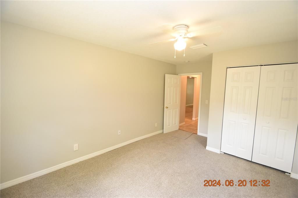 For Rent: $2,095 (4 beds, 2 baths, 1662 Square Feet)