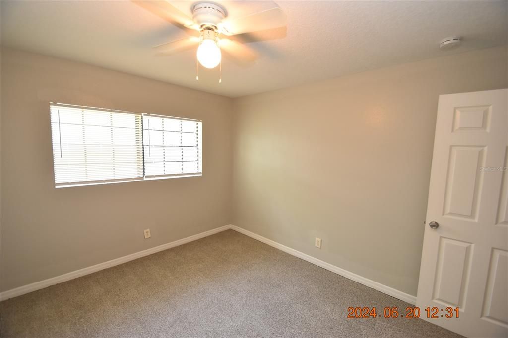 For Rent: $2,095 (4 beds, 2 baths, 1662 Square Feet)