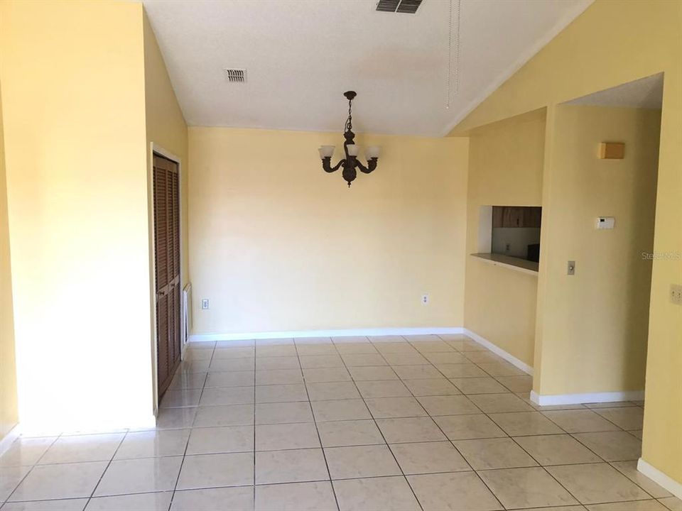 For Rent: $1,500 (2 beds, 2 baths, 1073 Square Feet)