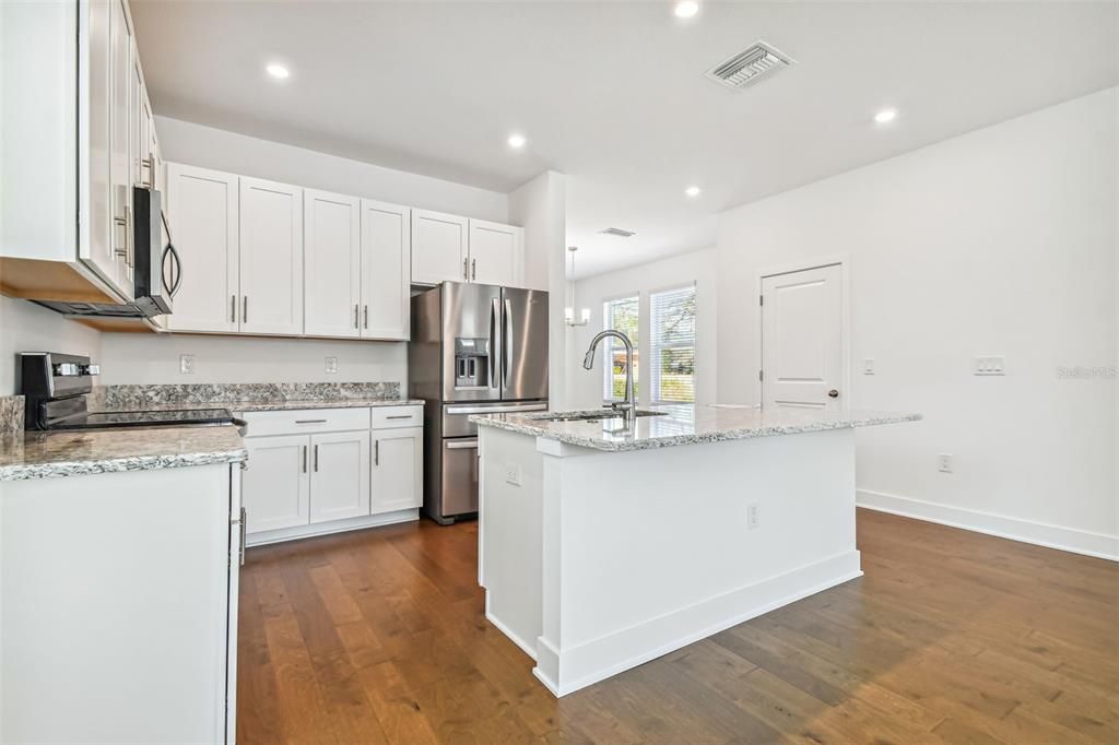 For Sale: $566,900 (3 beds, 2 baths, 1620 Square Feet)