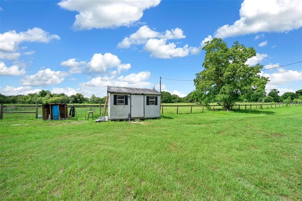 For Sale: $575,000 (3 beds, 2 baths, 1537 Square Feet)