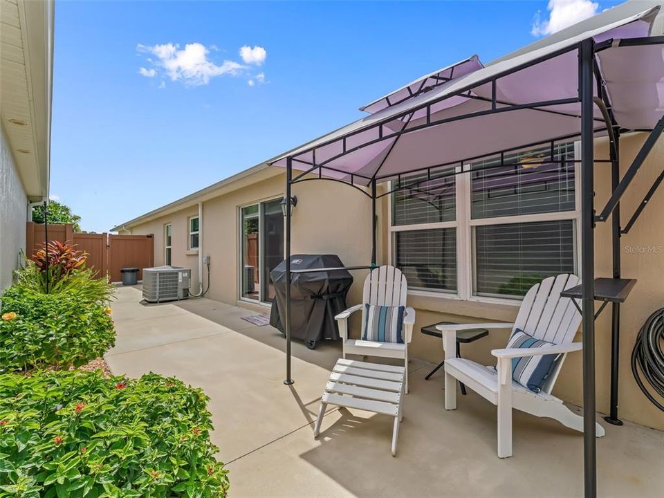 For Sale: $474,900 (3 beds, 2 baths, 1424 Square Feet)