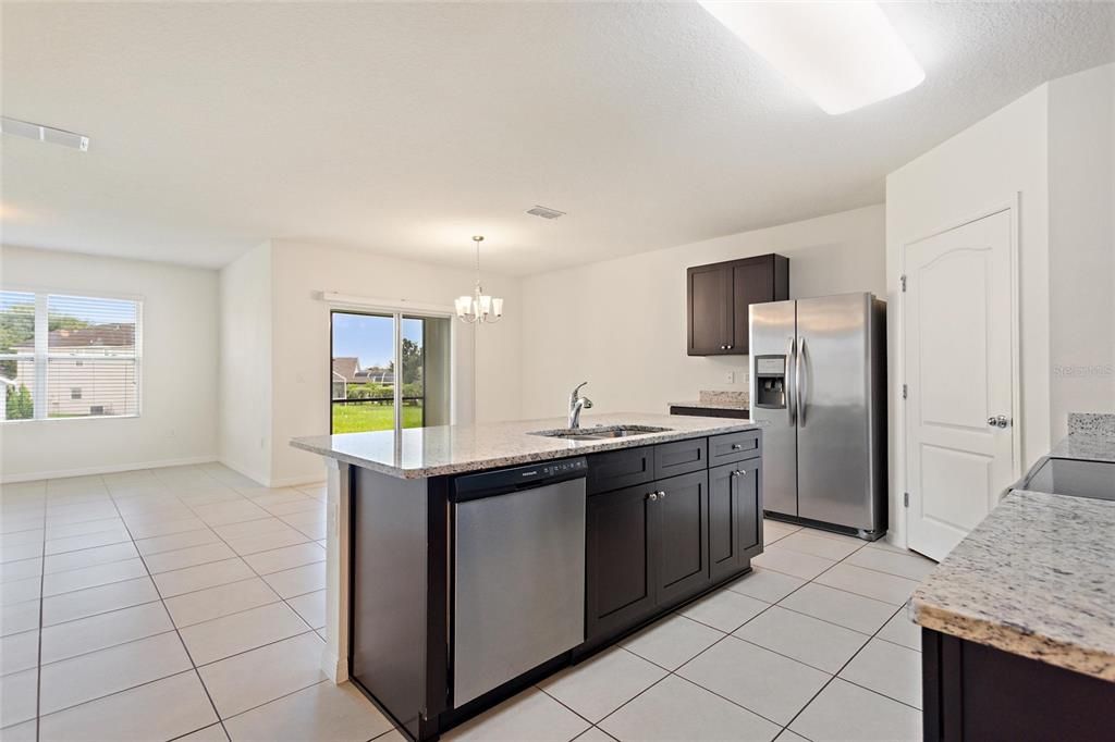For Sale: $374,990 (4 beds, 2 baths, 1868 Square Feet)