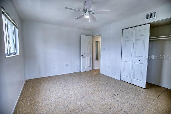 For Rent: $1,600 (2 beds, 1 baths, 716 Square Feet)