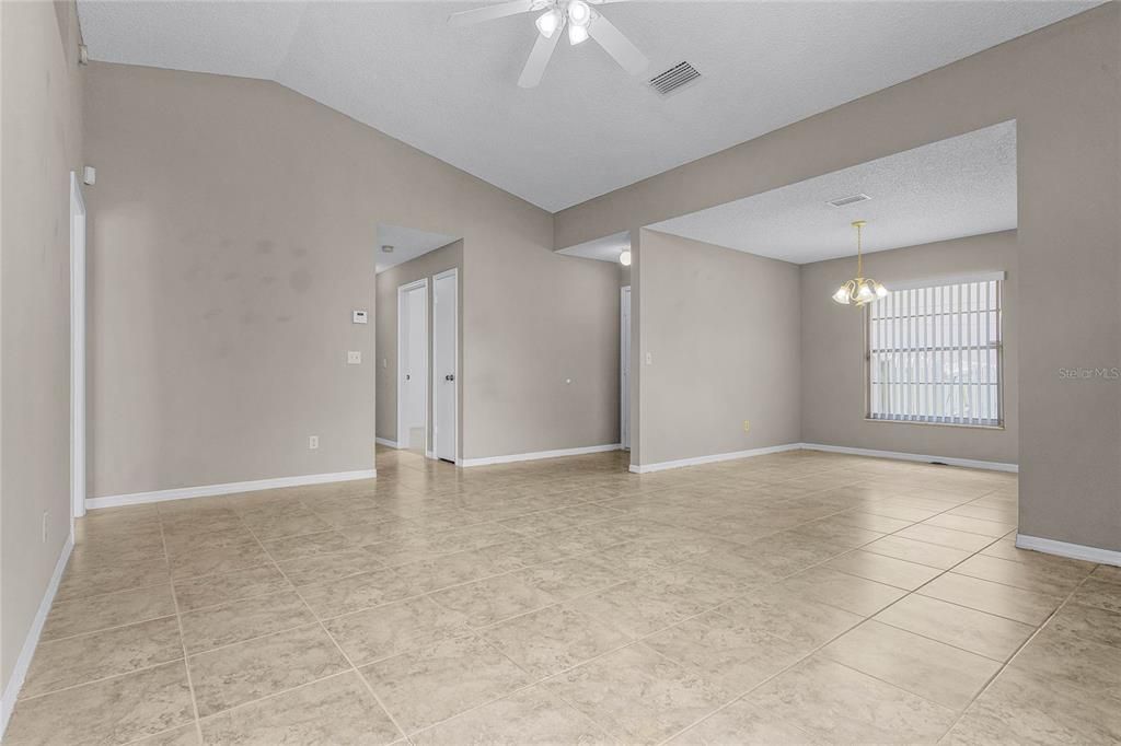 For Sale: $349,950 (3 beds, 2 baths, 1377 Square Feet)