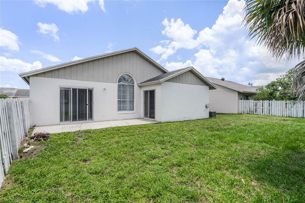 For Sale: $349,950 (3 beds, 2 baths, 1377 Square Feet)