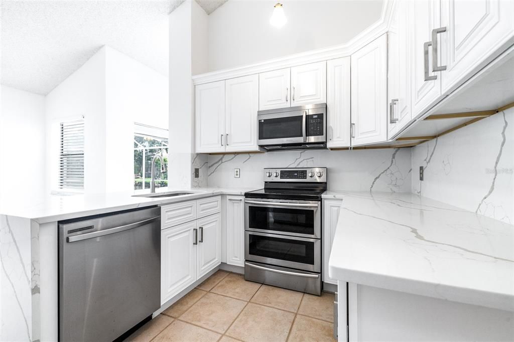 For Sale: $525,000 (3 beds, 2 baths, 1857 Square Feet)