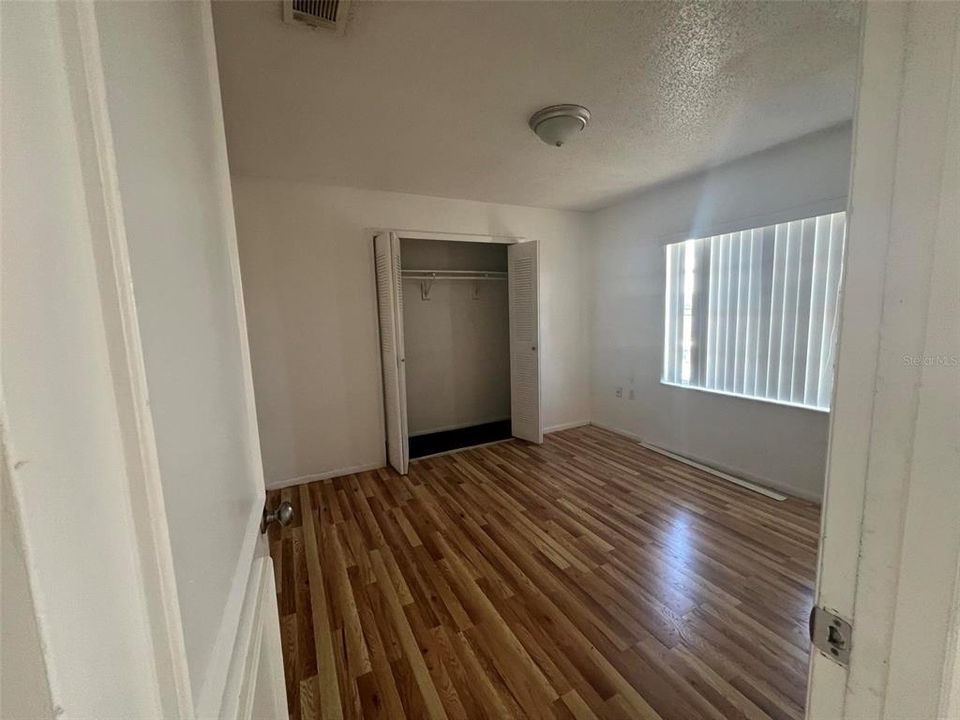 For Rent: $1,800 (3 beds, 2 baths, 1124 Square Feet)