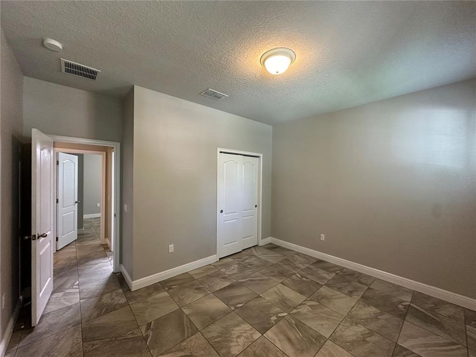 For Rent: $2,700 (3 beds, 2 baths, 2041 Square Feet)