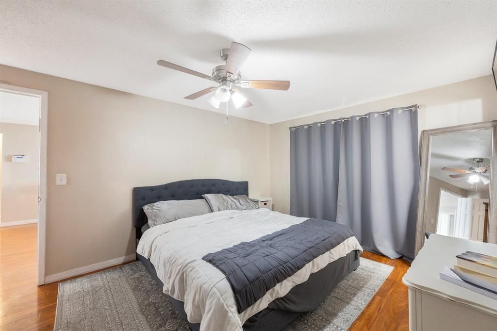 For Sale: $374,900 (3 beds, 2 baths, 1005 Square Feet)