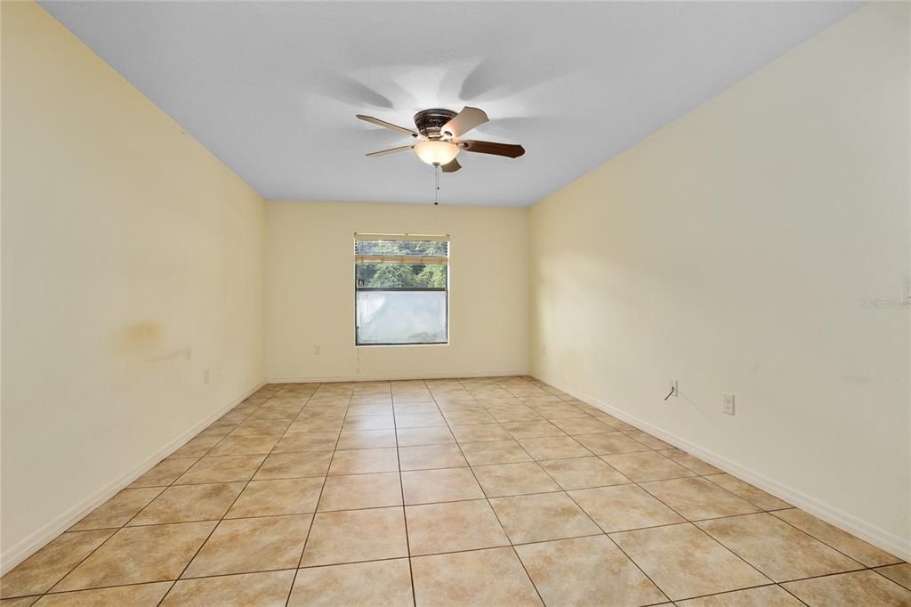 For Sale: $359,900 (3 beds, 2 baths, 1814 Square Feet)