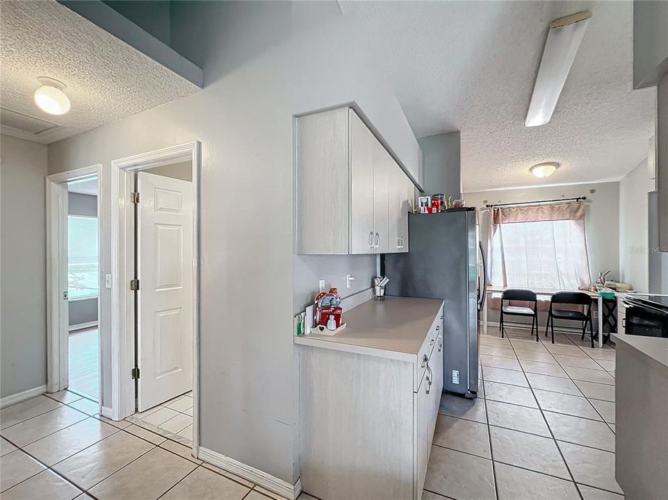 For Sale: $275,000 (3 beds, 2 baths, 1399 Square Feet)