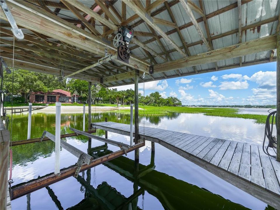 Covered Boat Lift