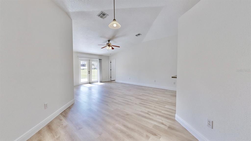 Active With Contract: $369,900 (4 beds, 2 baths, 1507 Square Feet)