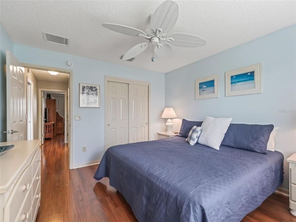 For Sale: $344,500 (3 beds, 2 baths, 1392 Square Feet)