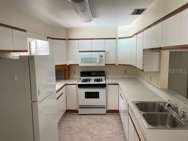 For Rent: $1,795 (3 beds, 2 baths, 1275 Square Feet)