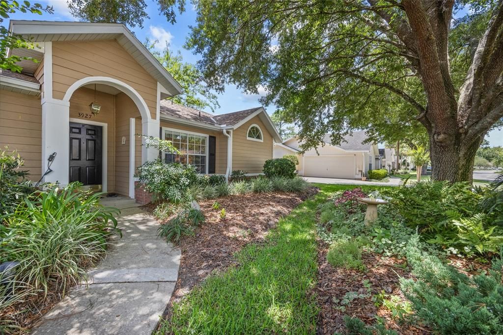 For Sale: $369,900 (3 beds, 2 baths, 2018 Square Feet)
