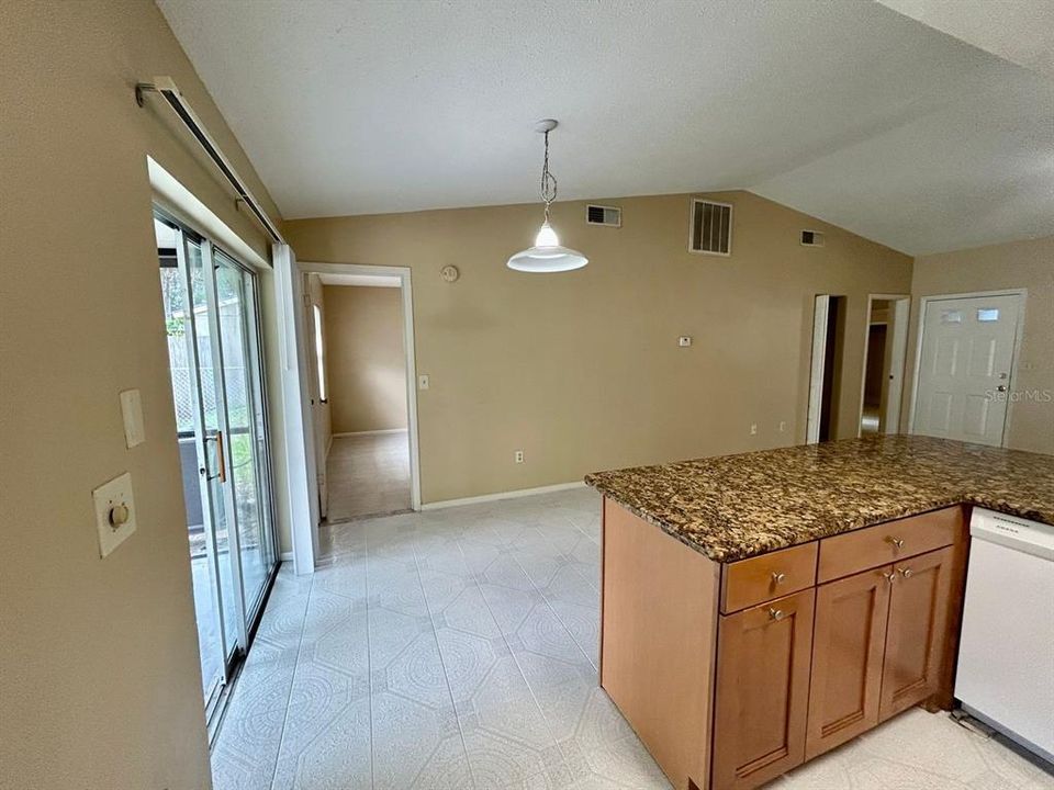 For Rent: $2,398 (3 beds, 2 baths, 1167 Square Feet)