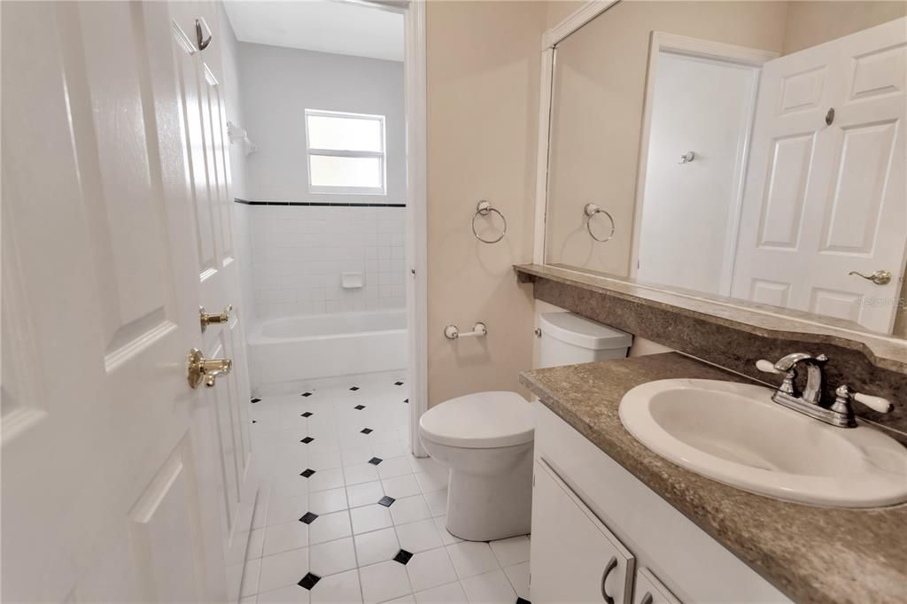 Active With Contract: $2,950 (5 beds, 2 baths, 2633 Square Feet)