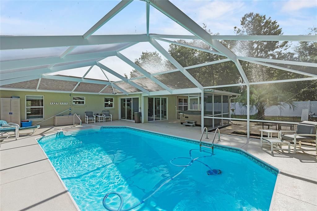 Pool under Birdcage