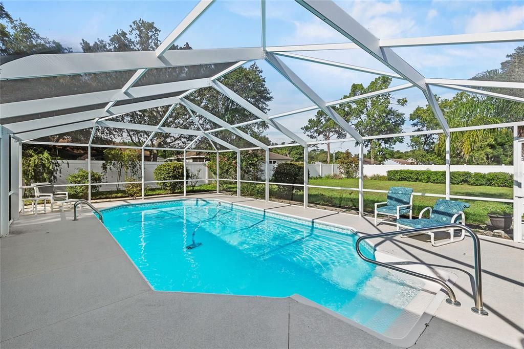 Pool under Birdcage