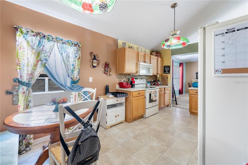 For Sale: $299,500 (3 beds, 2 baths, 1874 Square Feet)