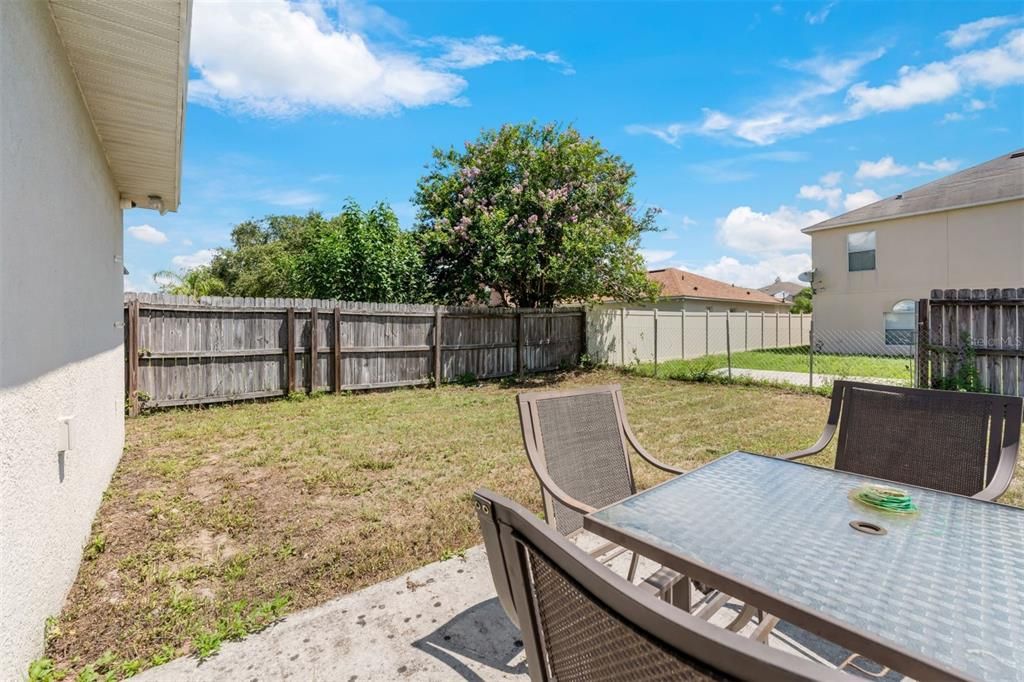 For Sale: $299,500 (3 beds, 2 baths, 1874 Square Feet)