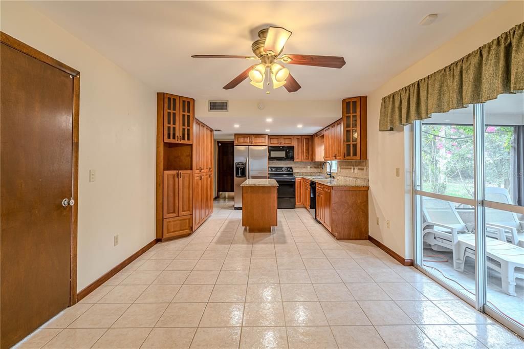 Dinette area off the Kitchen