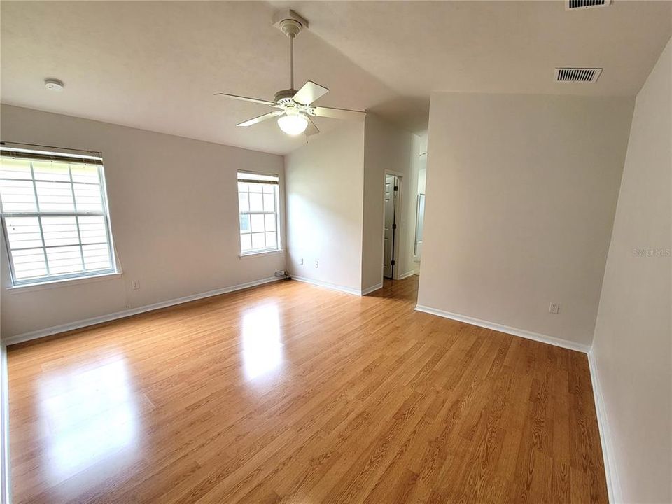 For Rent: $2,095 (3 beds, 2 baths, 1536 Square Feet)