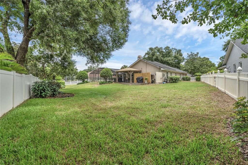 Active With Contract: $725,000 (5 beds, 3 baths, 2663 Square Feet)