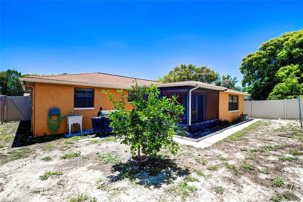 For Sale: $248,000 (3 beds, 2 baths, 1322 Square Feet)