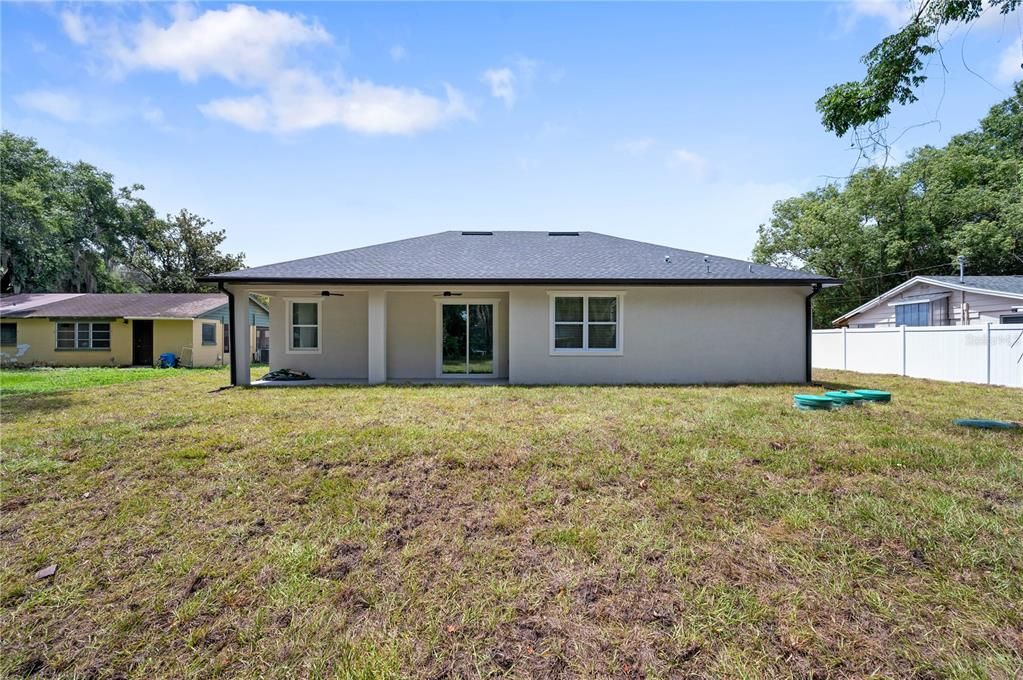 For Sale: $369,990 (3 beds, 2 baths, 1629 Square Feet)