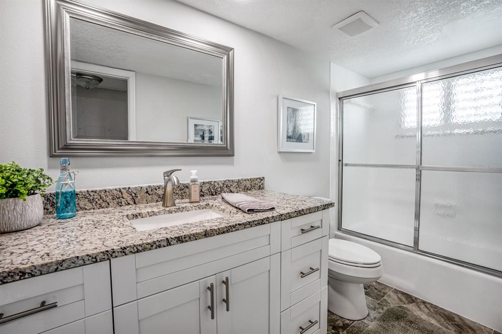 For Sale: $459,900 (2 beds, 2 baths, 1399 Square Feet)